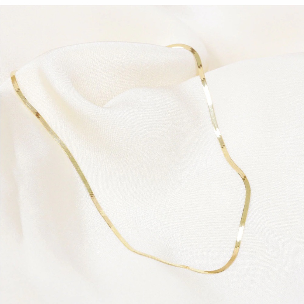 Babygold 14K Gold Thin Herringbone Necklace 3mm - Picture 3 of 9